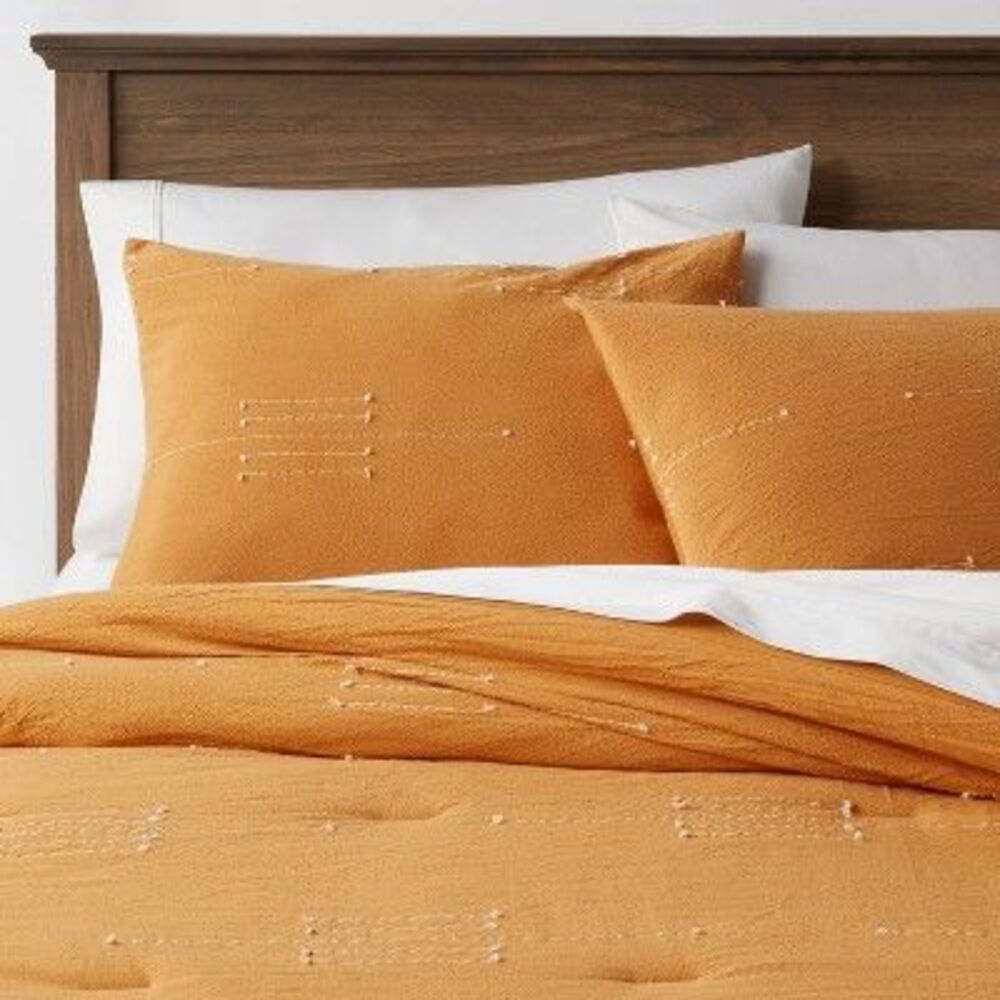 Full/Queen Clipped Linework Comforter & Sham Set Mustard - Threshold
